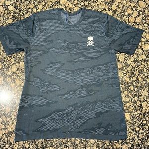 Lululemon - Metal Vent Tee - Size L